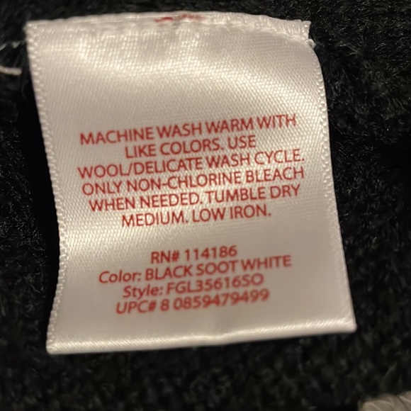 Faded Glory black cable sweater w/ faux white shirt underneath. Size XL (16-18) - Picture 8 of 15